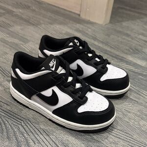 Nike Kids pandas